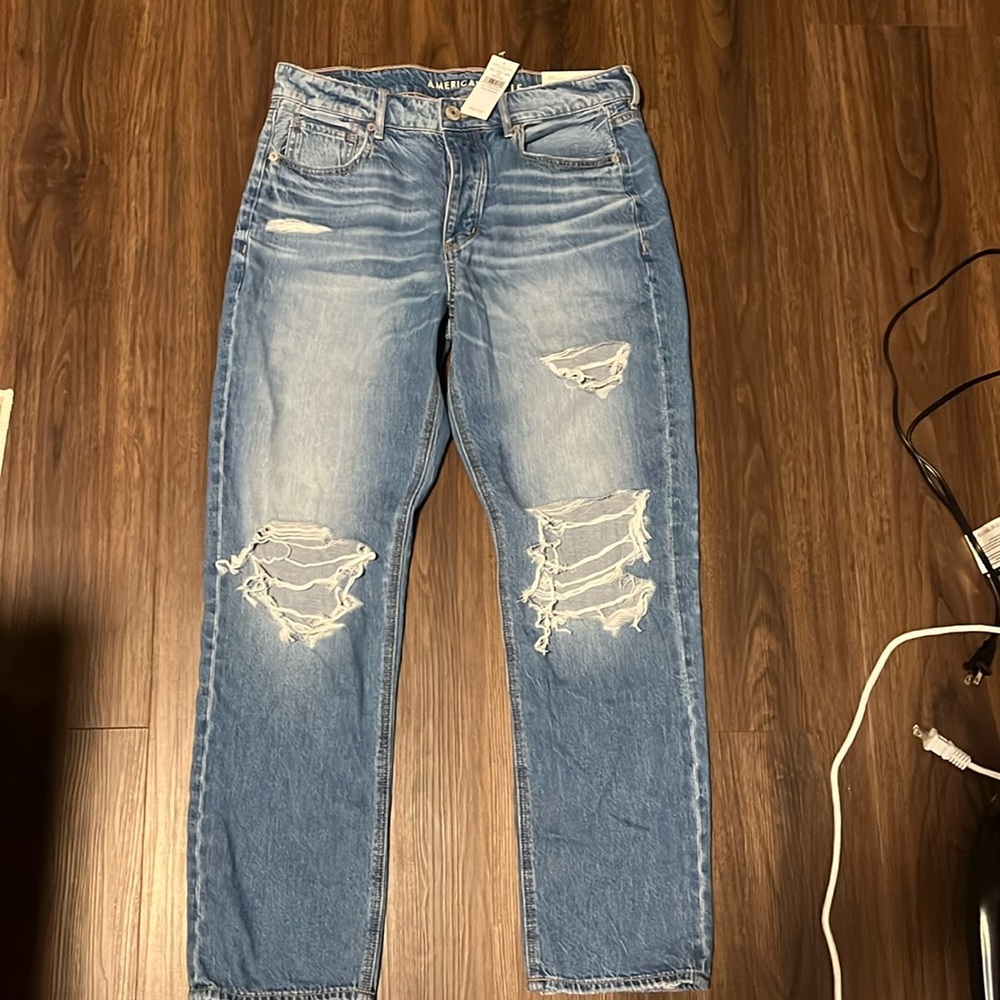 BNWT American Eagle Tom Girl Jeans